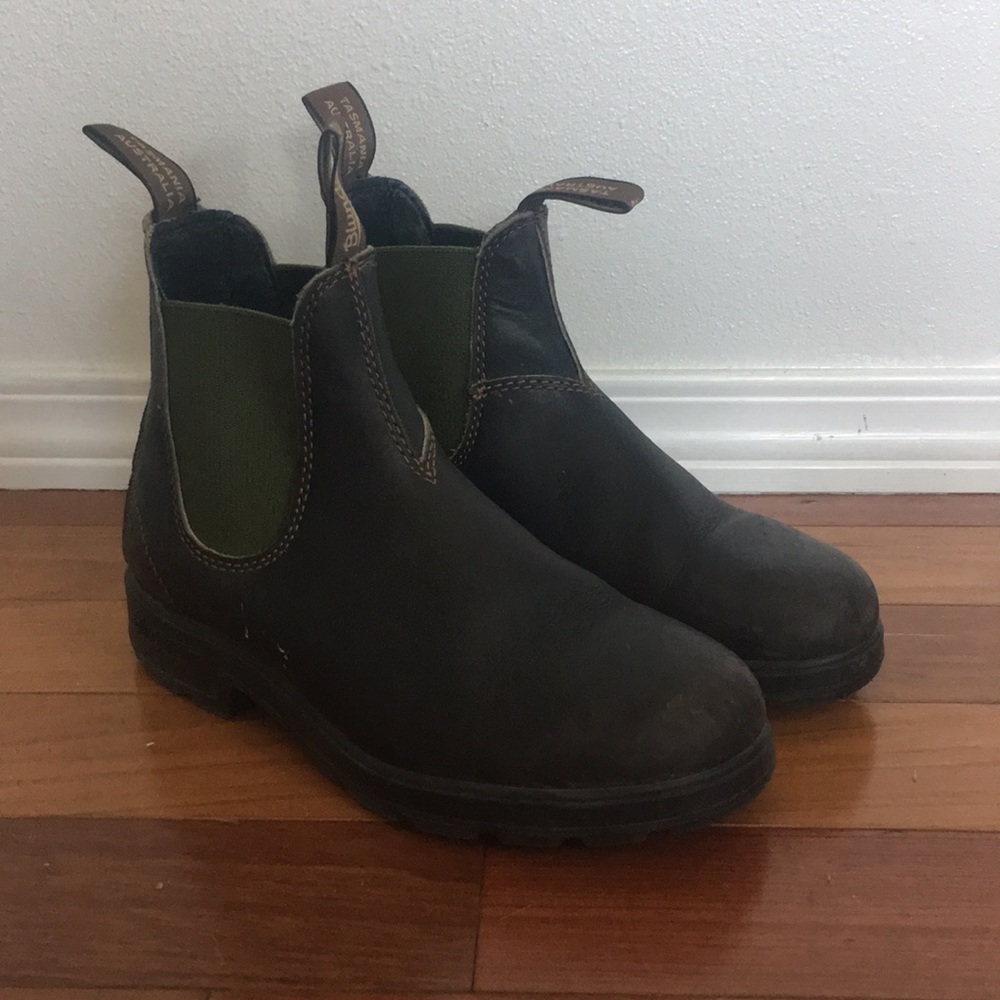 Women’s Brown leather blundstone boots 6